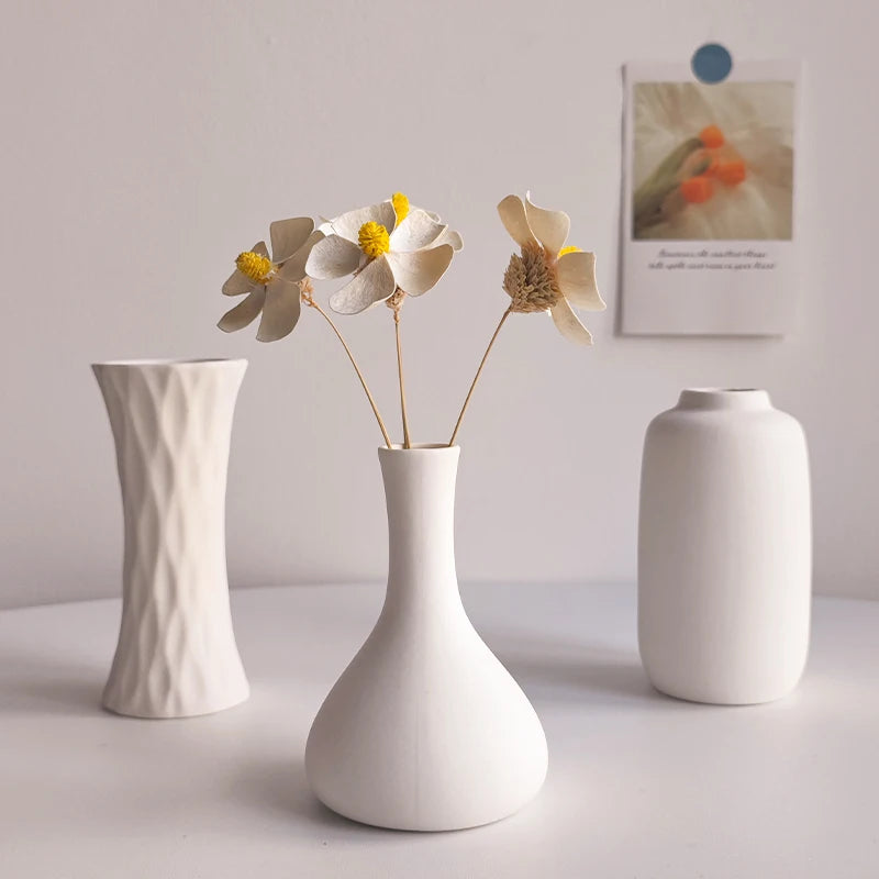 Nordic White Ceramic Vase